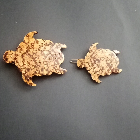 Tortoiseshell turtle hair clip and barrette - Picture 5 of 5